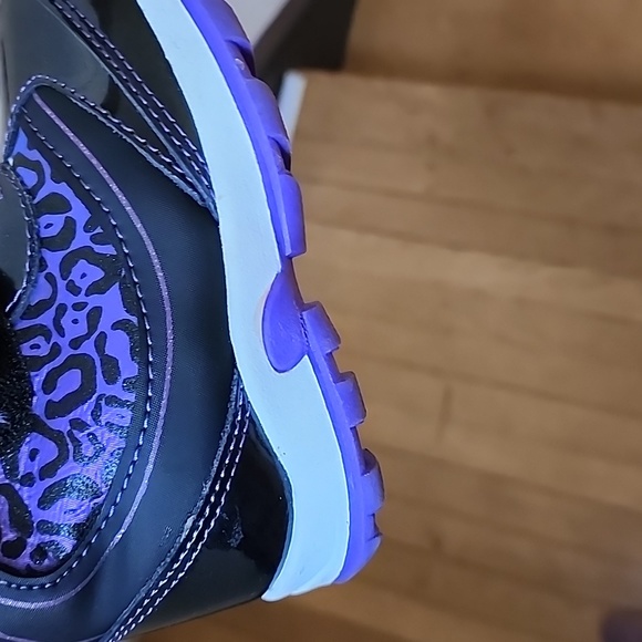 Snow boots little kids size 8 - Picture 12 of 12